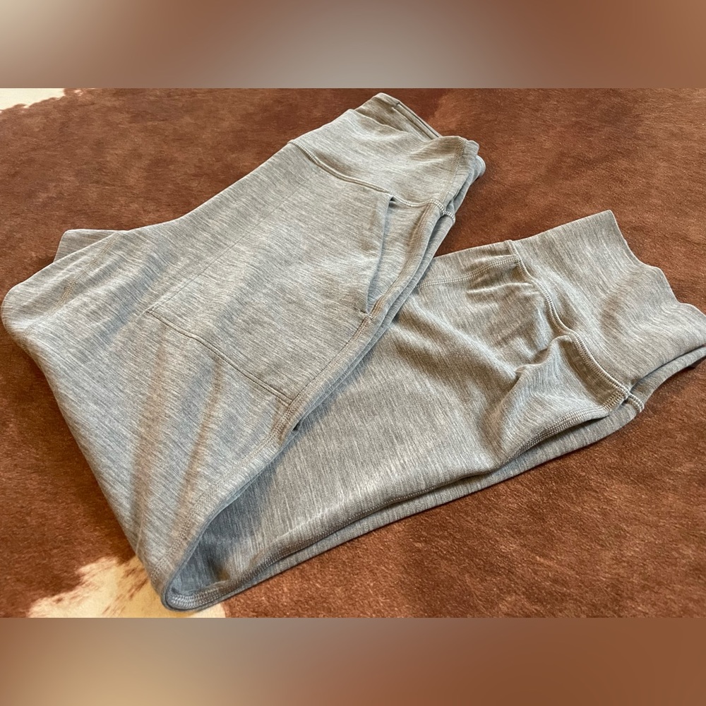 Lululemon Align Cropped Joggers